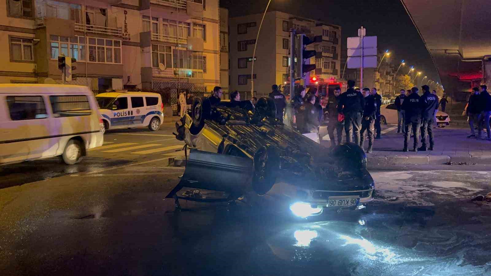 dur ihtarina uymayarak kacan otomobil takla atti 2 yarali 7 bV7Zwr7l