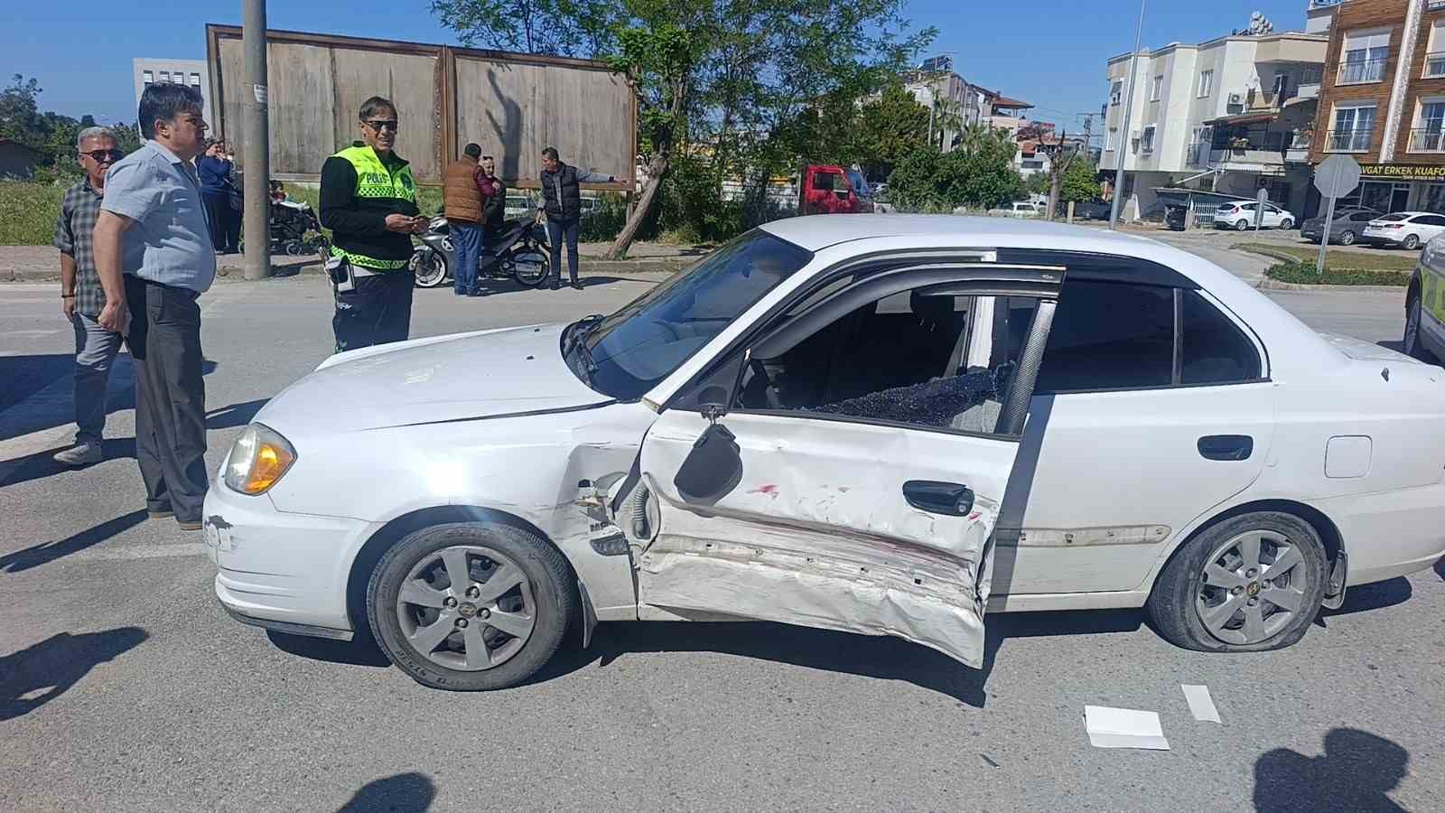 dur levhasina ihlali kazayla sonuclandi 1 yarali 4