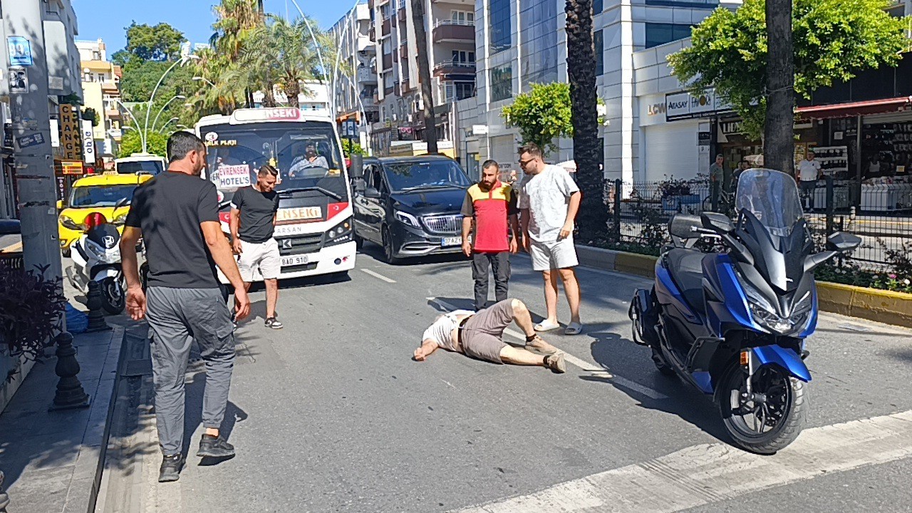 duran araclari son anda fark ettiler frene basinca devrilerek suruklendiler 2 tR6tdWzy