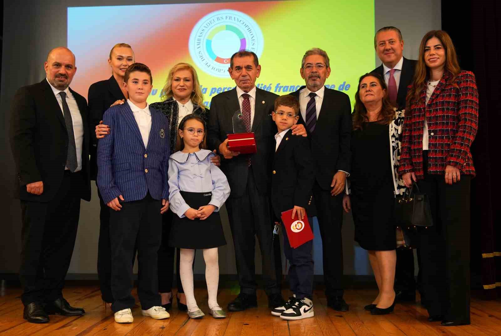 Dursun Özbek: "Amacımız bu sene Şampiyonlar Ligi’nde taraftarlarımızı memnun etmek" 11 dursun ozbek amacimiz bu sene sampiyonlar liginde taraftarlarimizi memnun etmek 7 WYG7FIeT