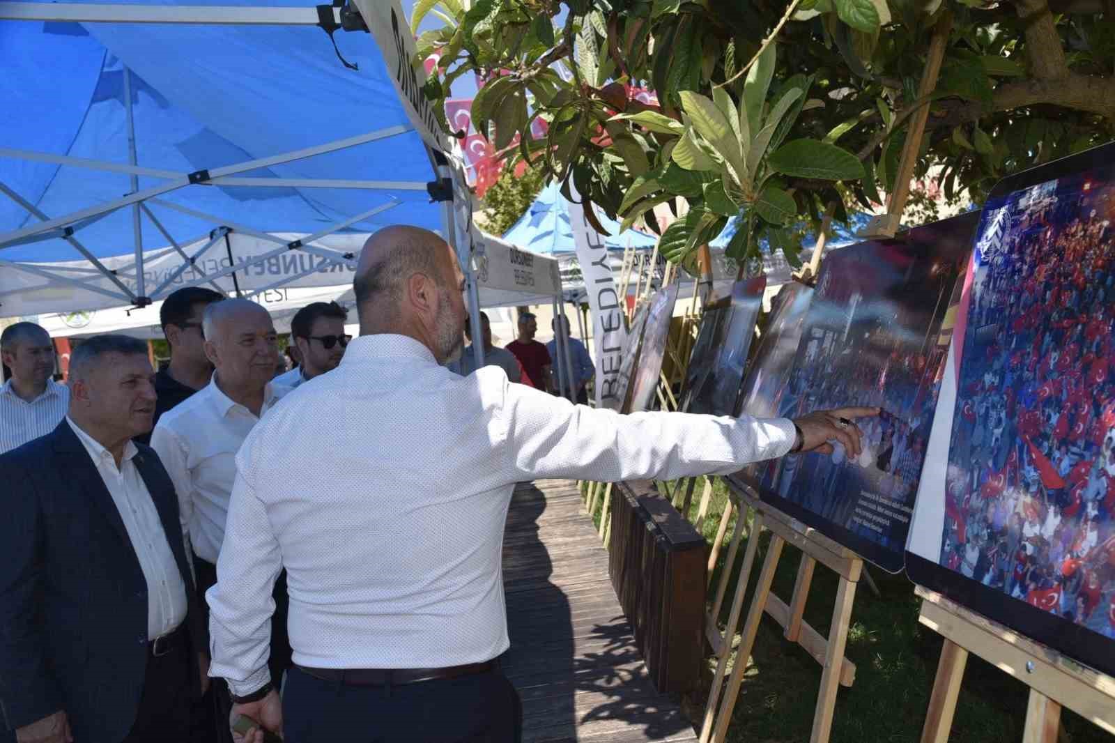 Dursunbey’de İHA’nın 15 Temmuz sergisi açıldı 9 dursunbeyde ihanin 15 temmuz sergisi acildi 5 ECnQX52i