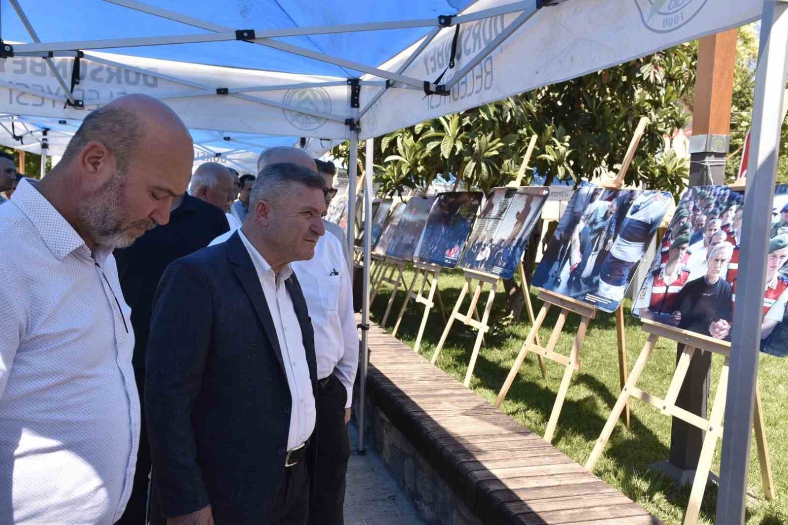 Dursunbey’de İHA’nın 15 Temmuz sergisi açıldı 11 dursunbeyde ihanin 15 temmuz sergisi acildi 7 yqrafd6D