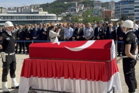 durusma-sirasinda-hayatini-kaybeden-savci-icin-duygusal-toren-uU4CZAcT.jpg