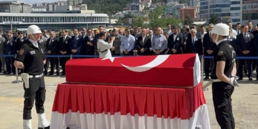 durusma-sirasinda-hayatini-kaybeden-savci-icin-duygusal-toren-uU4CZAcT.jpg