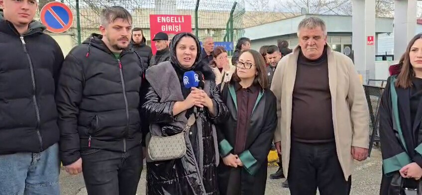 durusma sonrasi aile konustu kardesim yerinde rahat yatacak 0 SQWWUmX6