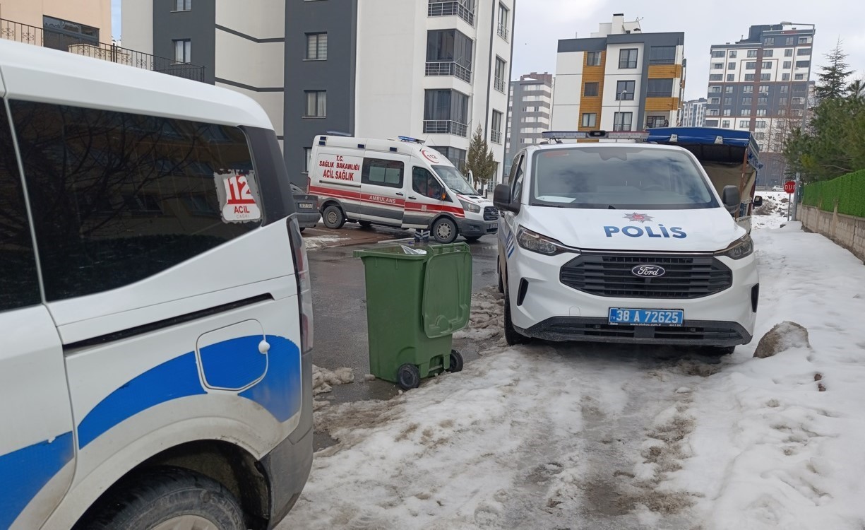 Duş aldıktan sonra fenalaşan çocuk hayatını kaybetti 8 dus aldiktan sonra fenalasan cocuk hayatini kaybetti 4 3cFhJpLW