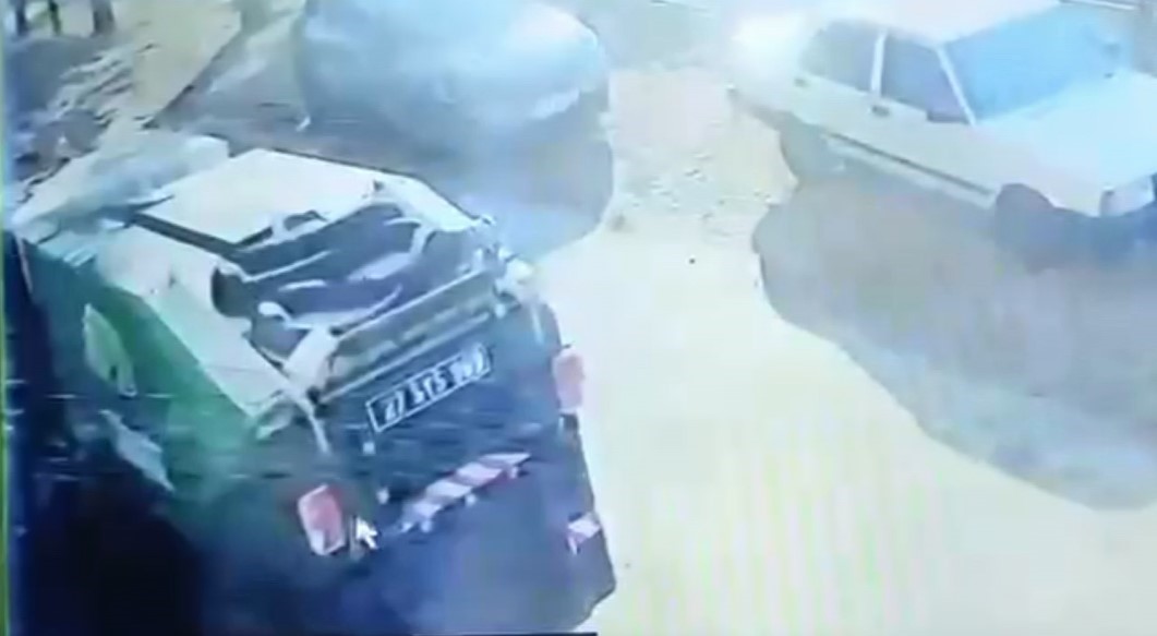 Düşürdüğü 40 gram altın 40 tonluk çöplükte bulundu, gözyaşlarına hakim olamadı 5 dusurdugu 40 gram altin 40 tonluk coplukte bulundu gozyaslarina hakim olamadi 1