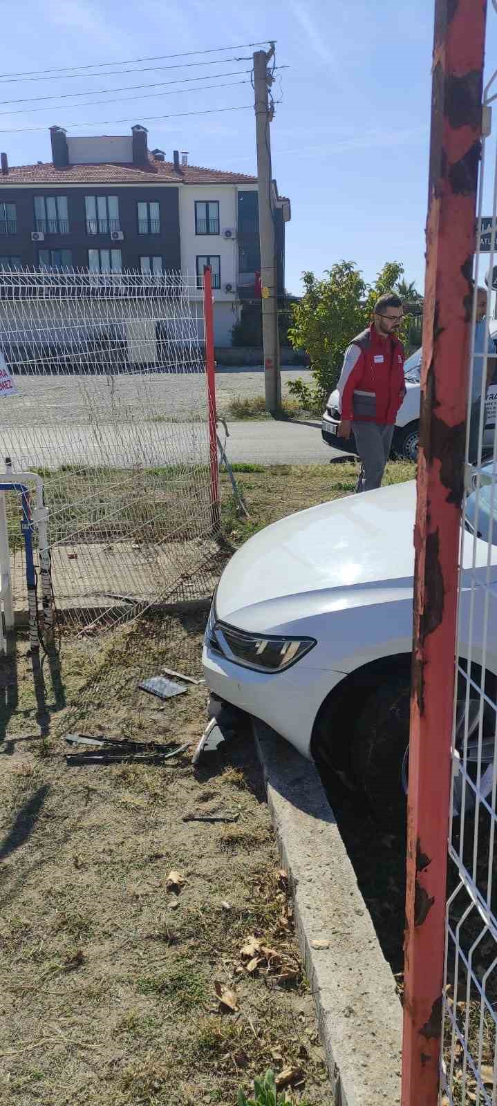 duvara carpan ehliyetsiz soforun planini guvenlik kamerasi bozdu 4 Ru52I744