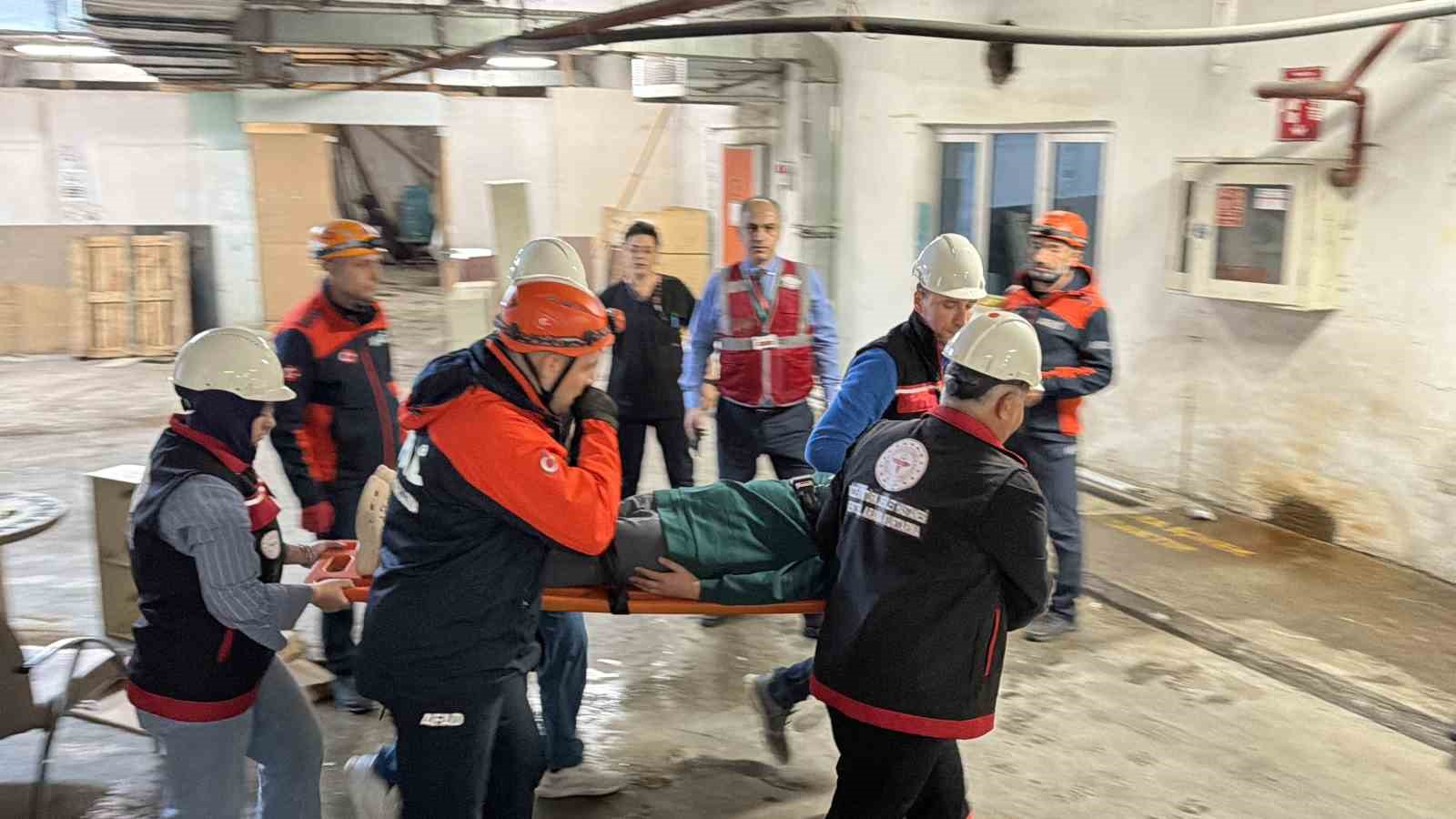 duzce ataturk devlet hastanesinde deprem tatbikati gercegi aratmadi 2 KiMXbGsL