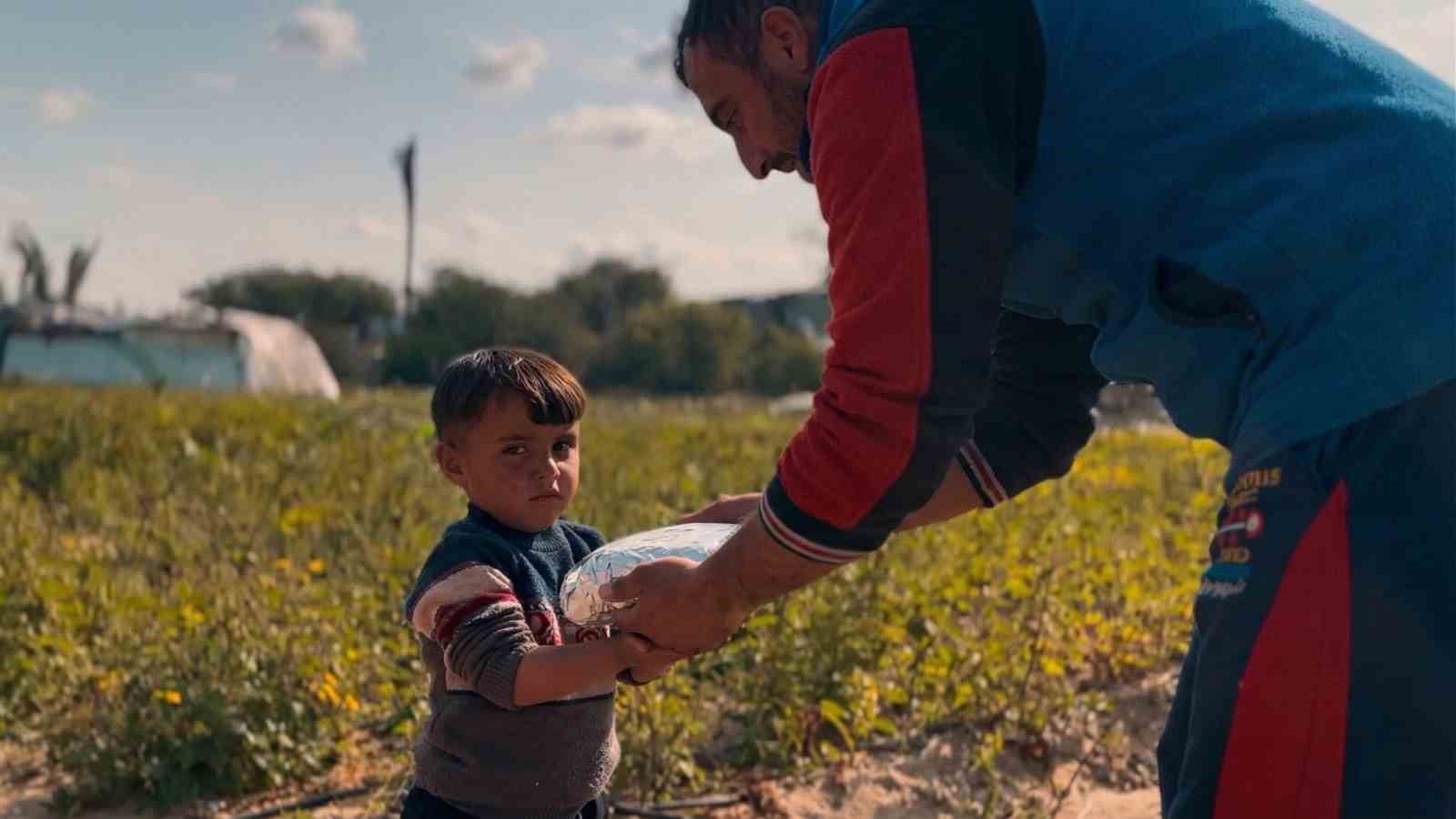 duzce belediyesi gazzede iftar sofrasi kurdu 1 1n2qT3DH