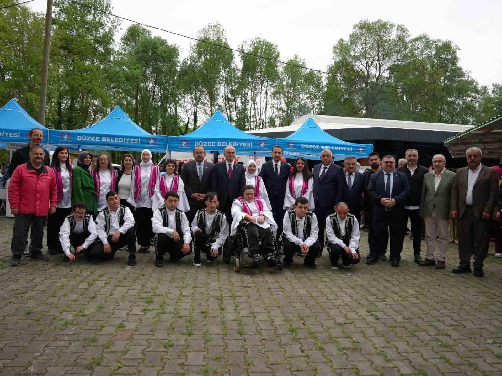 duzce belediyesinden engelsiz yasam piknigi 4 AgzW2U9b