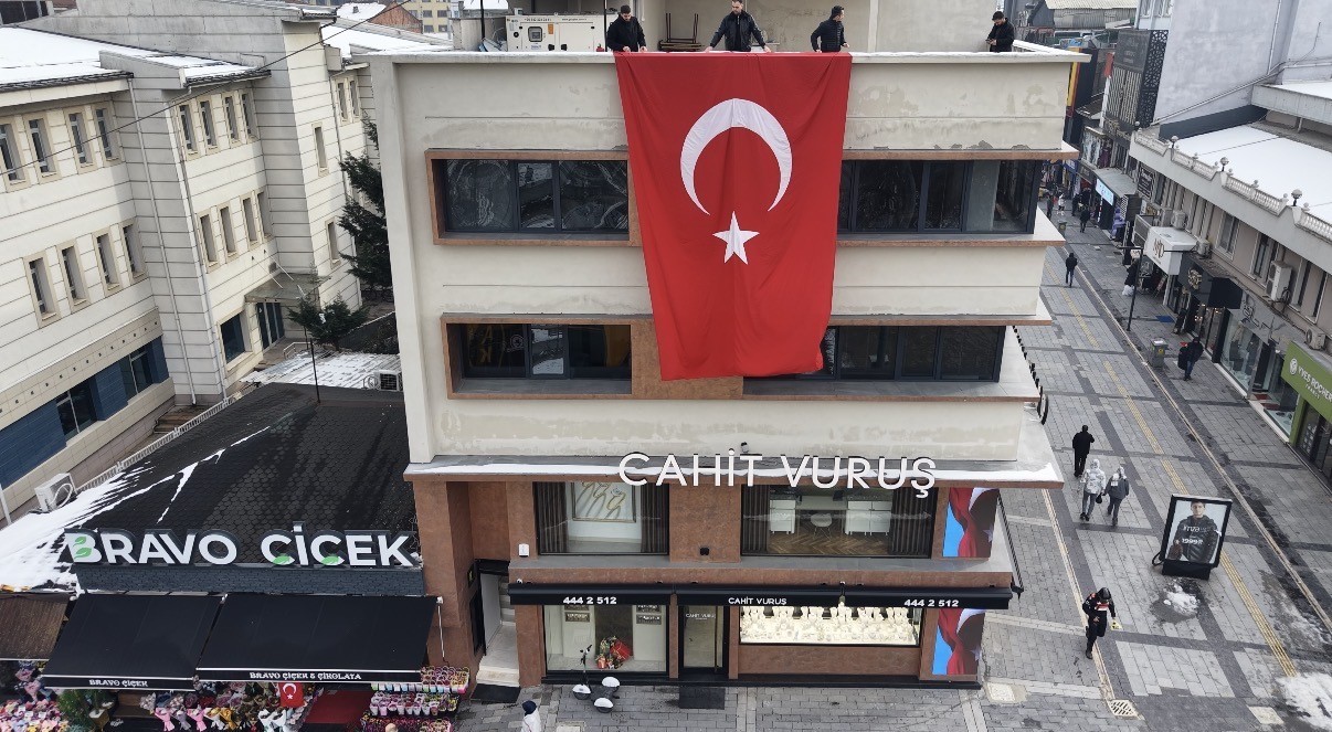 duzce birlik oldu sokaklar turk bayraklari ile donatildi 1 BRX5uBrB