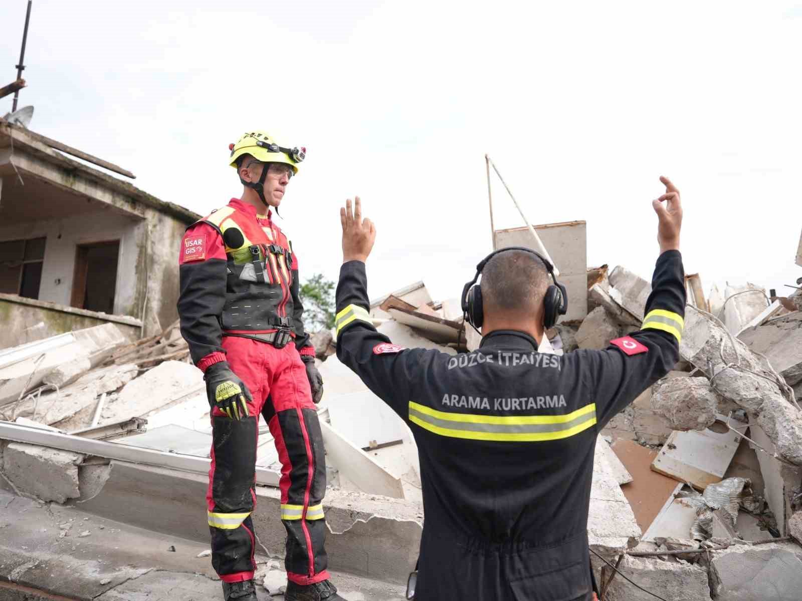 duzce itfaiyesine fransadan arama kurtarma destegi 2 Ximkwr5t