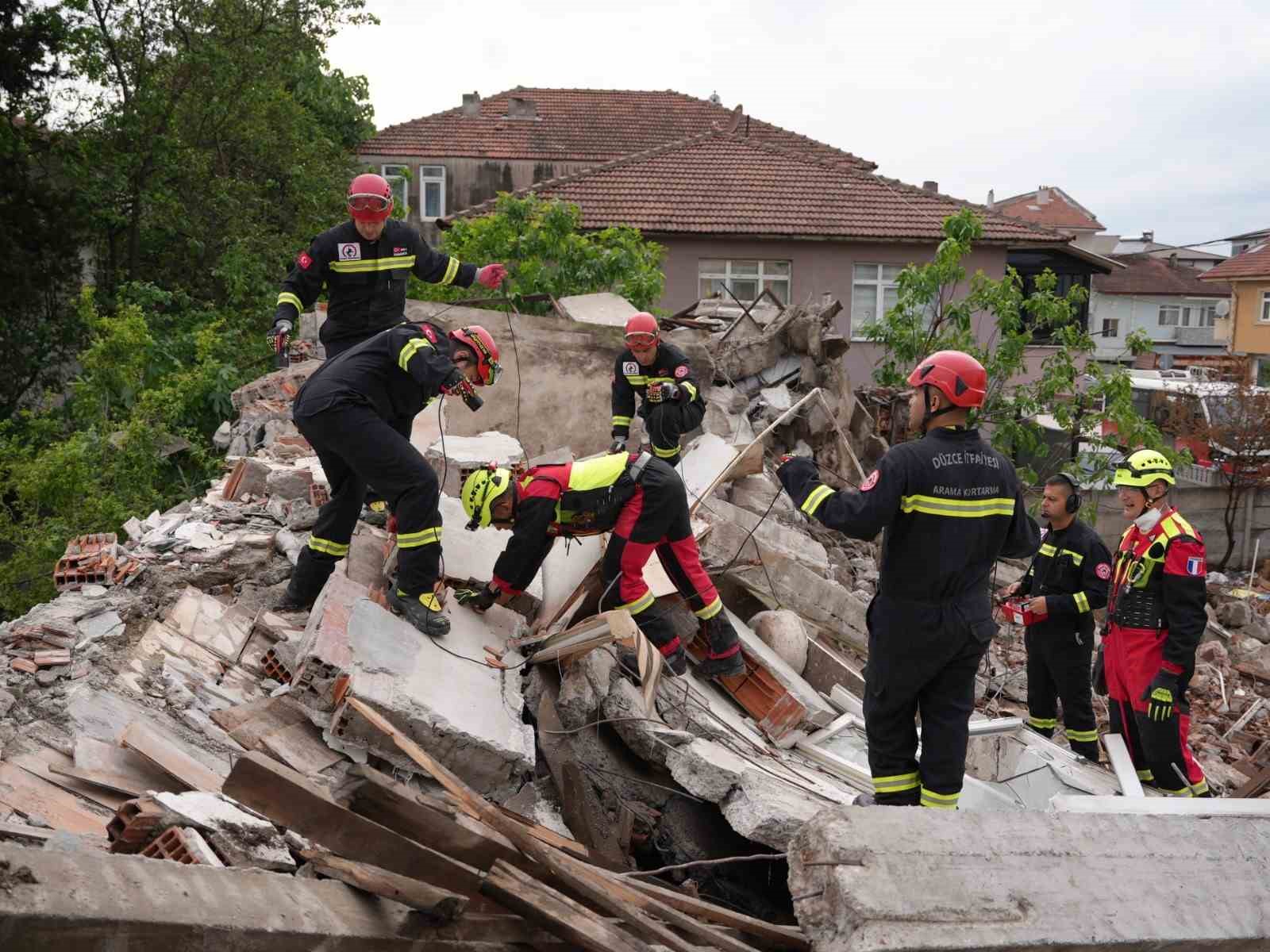 duzce itfaiyesine fransadan arama kurtarma destegi 4 63TYYRfS