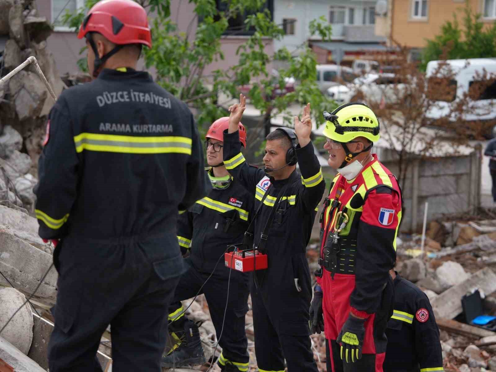 duzce itfaiyesine fransadan arama kurtarma destegi 5 Hcgzd2lJ