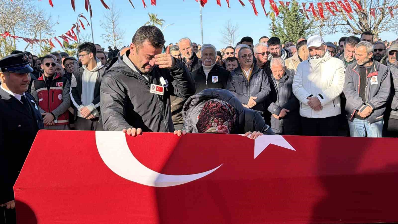 duzce sehit turgut kulunku son yolculuguna ugurluyor 3 h5l9nHgs