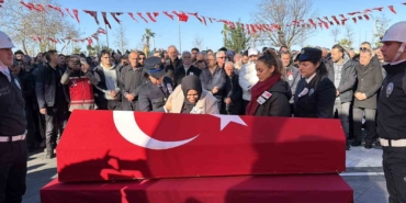 duzce-sehit-turgut-kulunku-son-yolculuguna-ugurluyor-pXSgnqKp.jpg