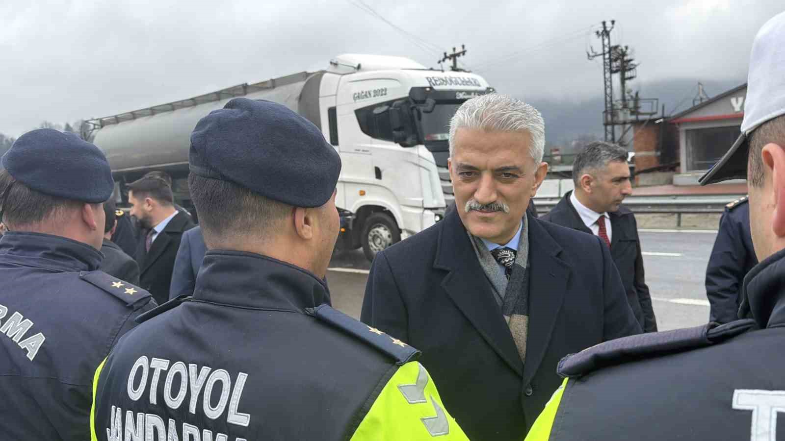 duzce valisinden suruculere vatandasina tuzak kuran bir bakis acimiz yok 3 nCNUwnUI