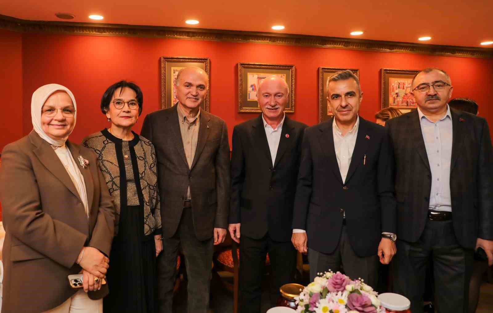 duzce yemekleri 138 yillik restoranda pisti 2 RCHJg5CY