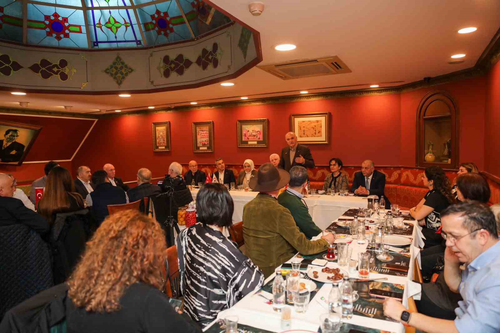 duzce yemekleri 138 yillik restoranda pisti 3 L12LURvT