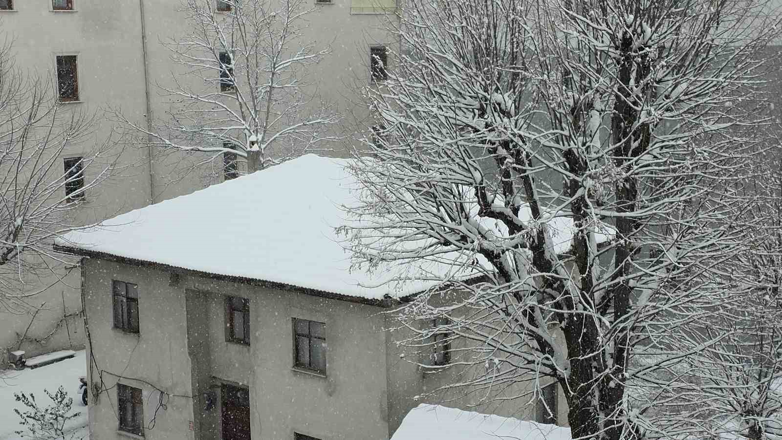 Düzce yeni yıla karla girdi 6 duzce yeni yila karla girdi 2 Z2YJBlVa