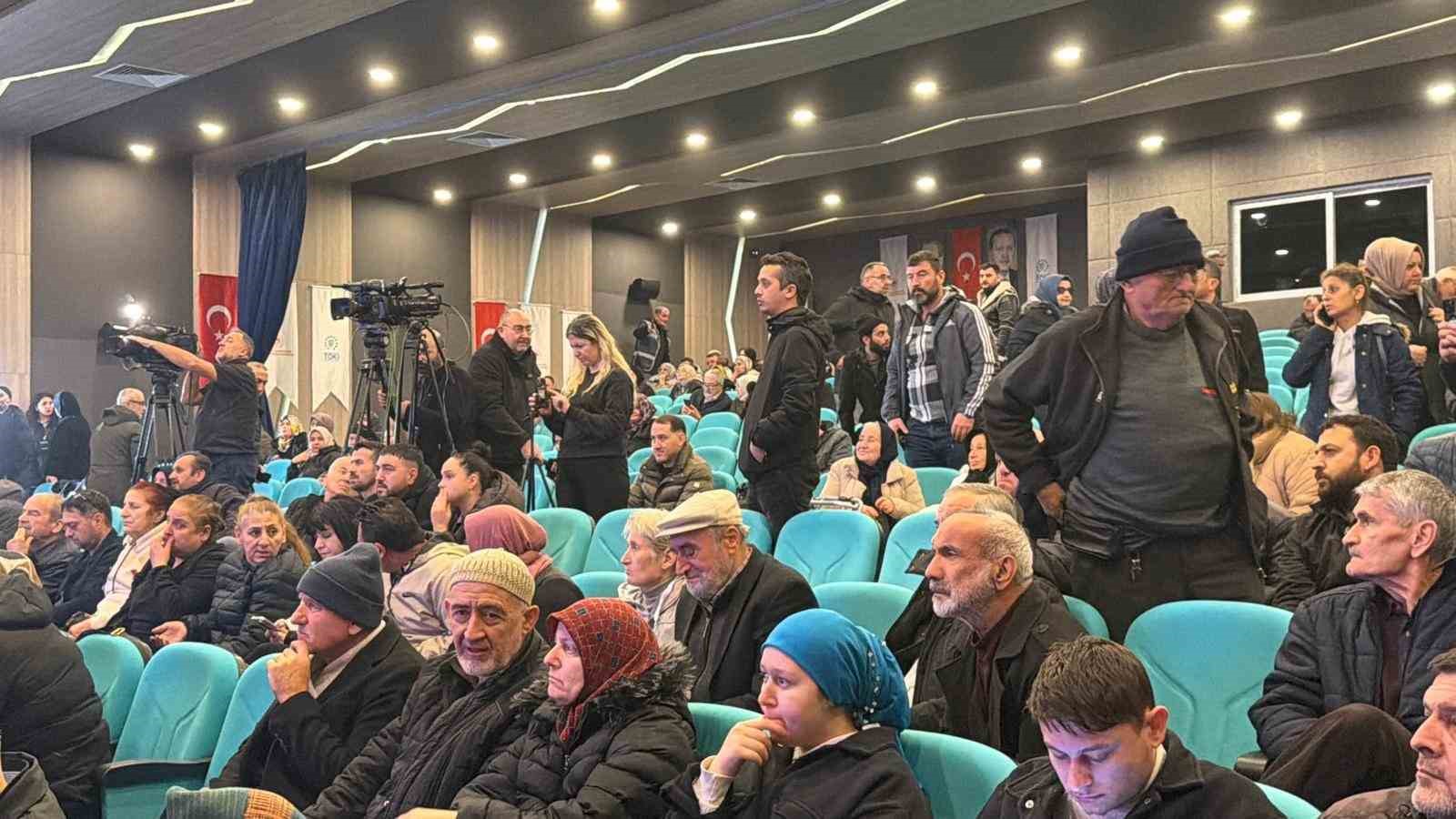 duzcede 2 bin 470 konutun hak sahipleri kurayla belirlendi 2 P45RjUVm