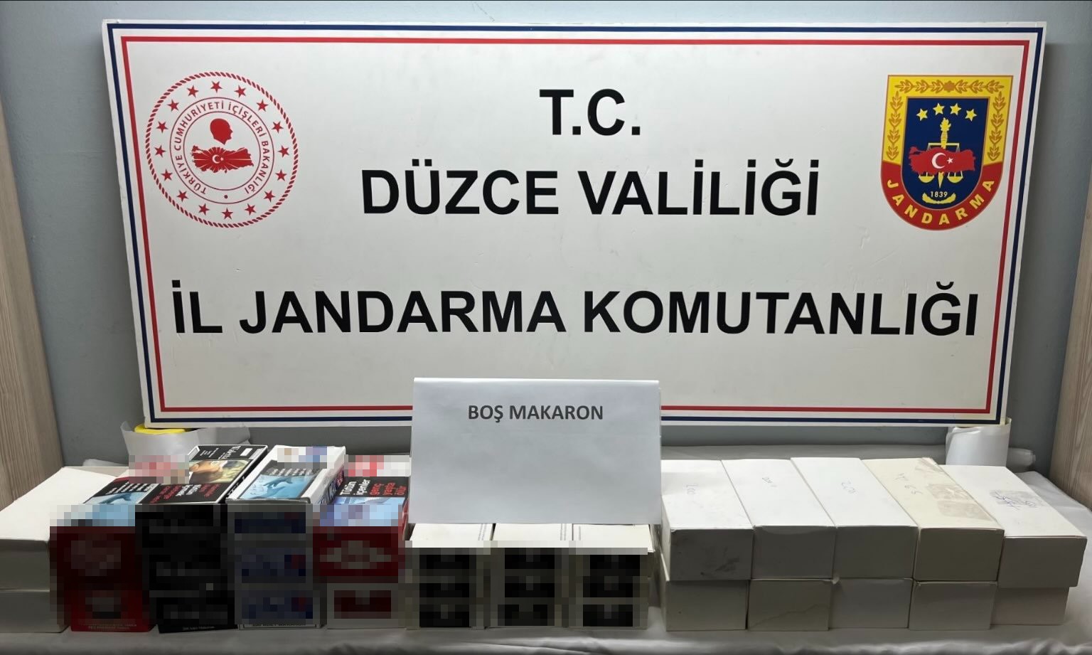 duzcede 86 bin makaron ele gecirildi 0 lG49R96S