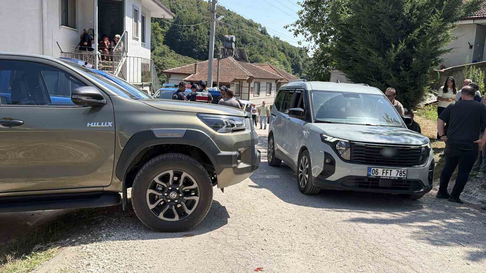 duzcede arazi kavgasi kanli bitti yengesini pompali tufekle oldurdu 1 4IsfUyUV