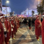 duzcede-binler-15-temmuzun-10-yilinda-meydanlari-doldurdu-vlrREnyZ.jpg