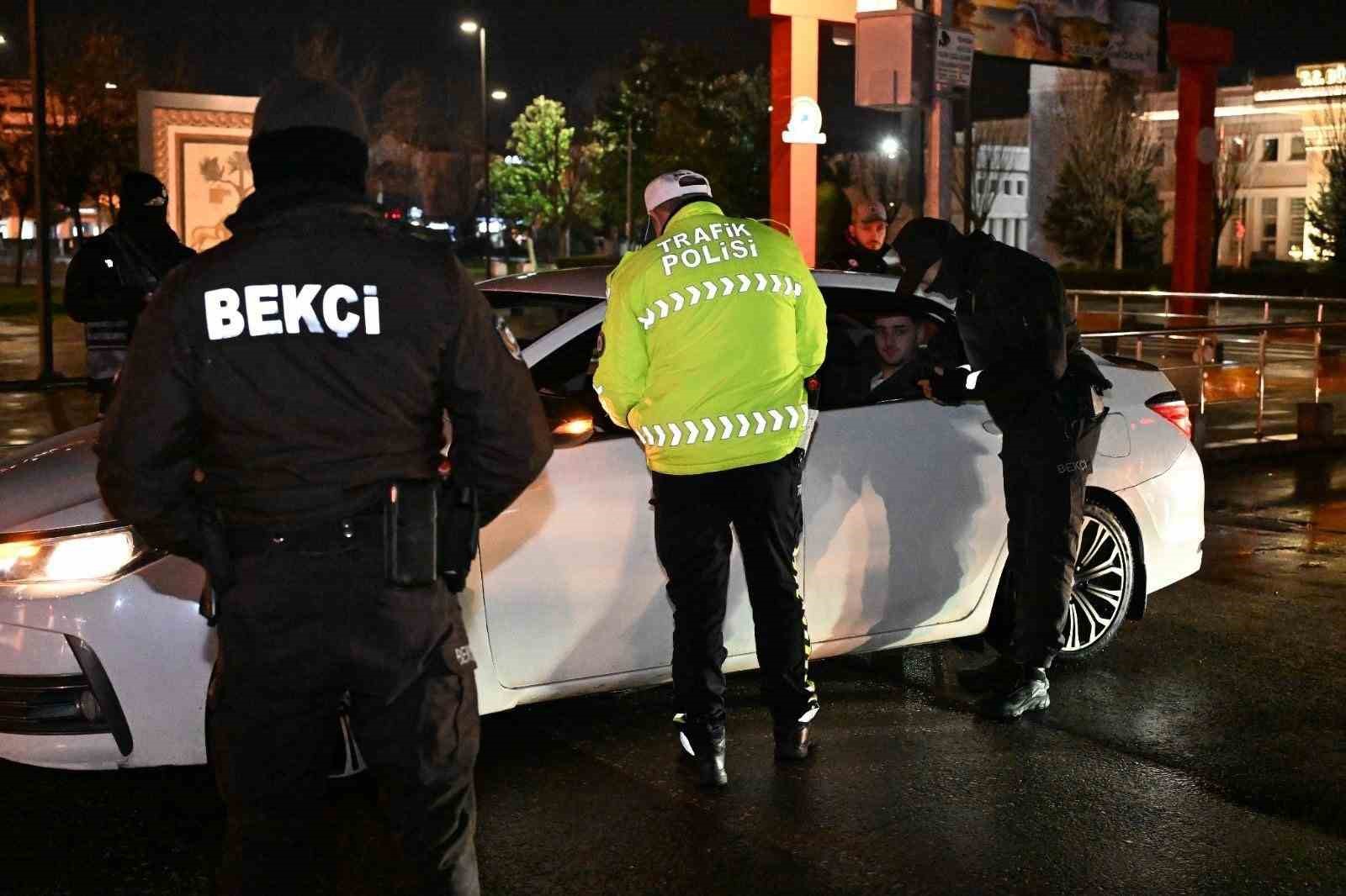 duzcede denetimde 4 bin 159 kisi sorgulandi 2 pkTKE3H6