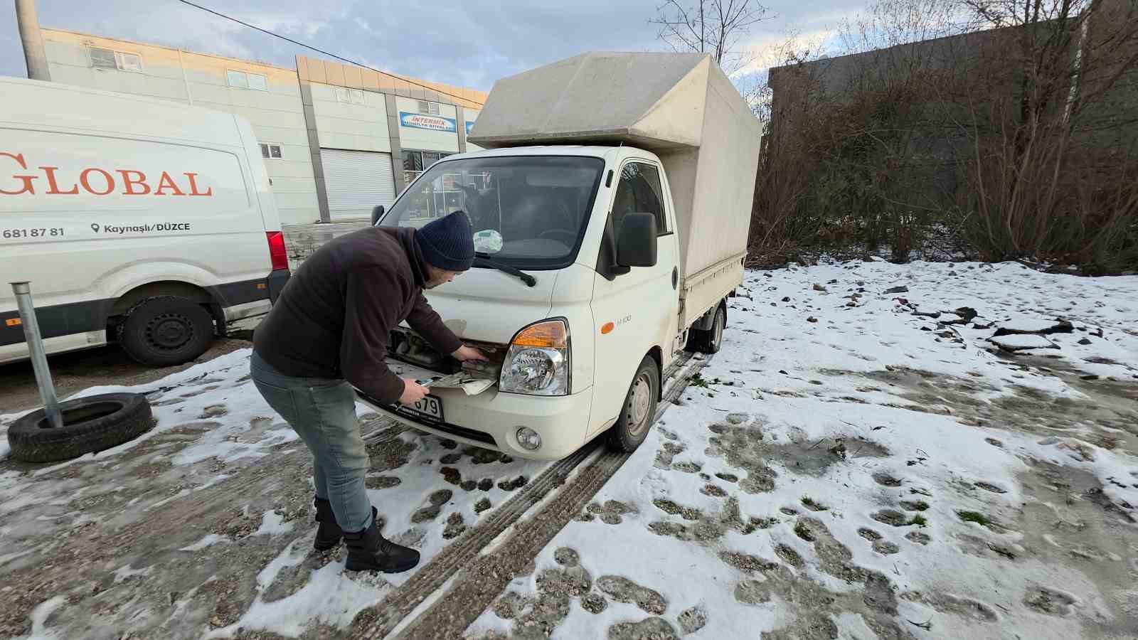 duzcede eksi 10 derecede sanayi mesaisi 0 I5MFEkJp