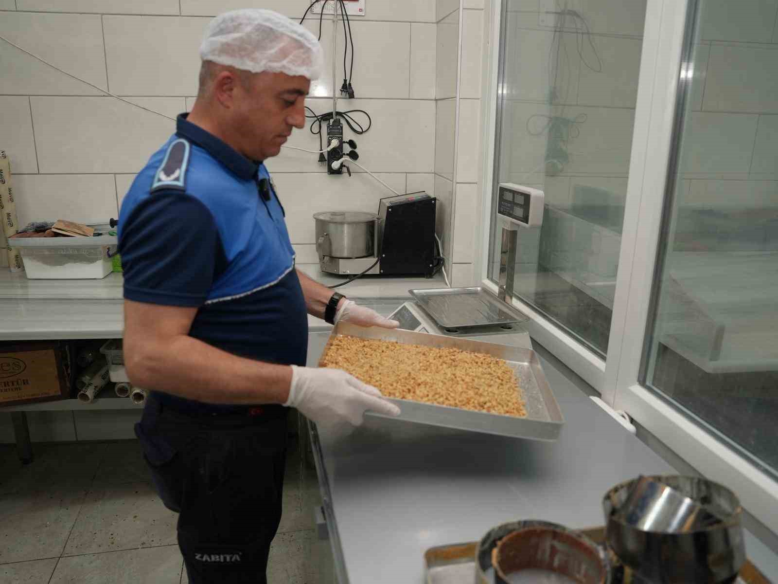 Düzce’de fırın ve pasta imalat ve satış noktaları denetlendi 8 duzcede firin ve pasta imalat ve satis noktalari denetlendi 4 ZJGHd3uz