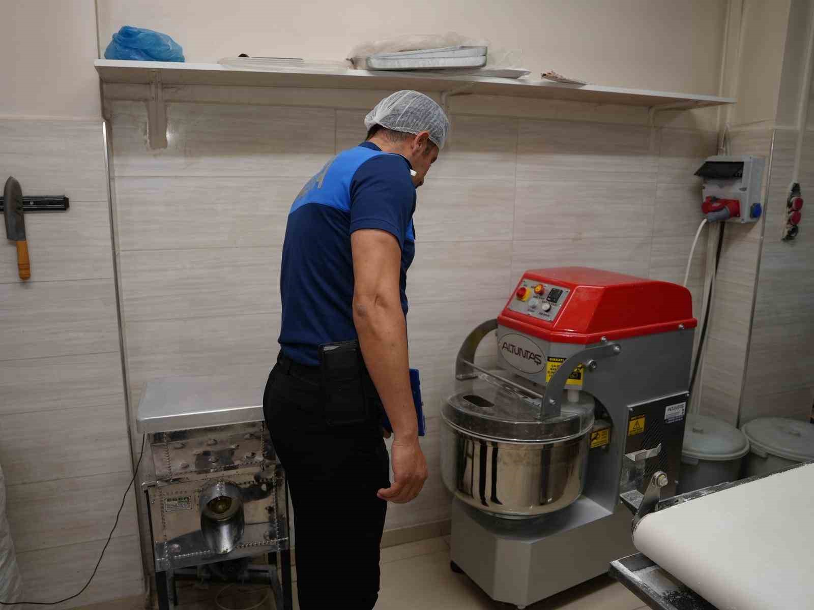 Düzce’de fırın ve pasta imalat ve satış noktaları denetlendi 9 duzcede firin ve pasta imalat ve satis noktalari denetlendi 5 utpwIv3G