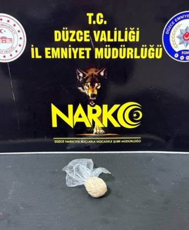 duzcede-gencleri-zehirleyecekti-yakalandi-Au1Nc9Lv.jpg