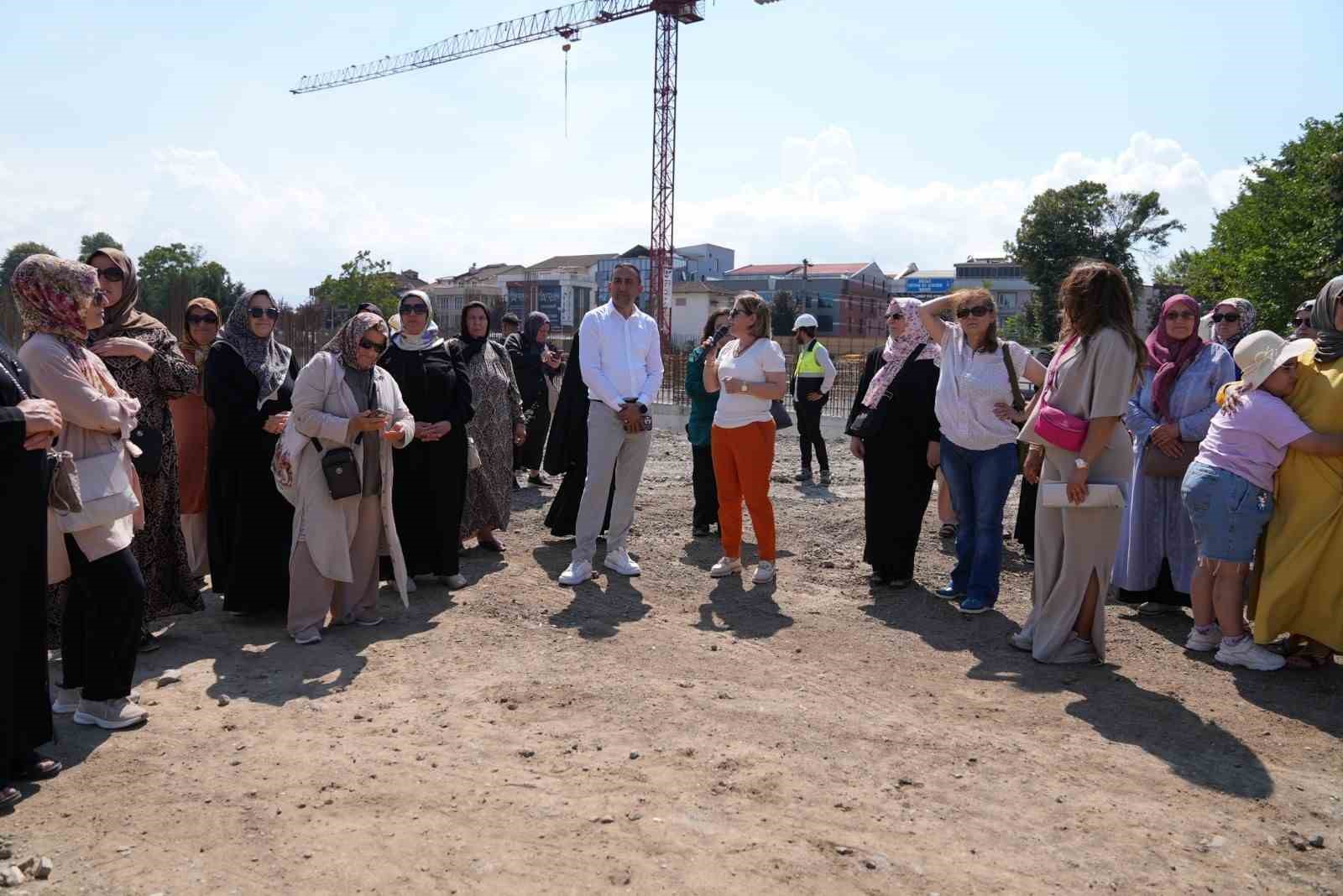 Düzce’de kadınlar keşifte 5 duzcede kadinlar kesifte 1 LbjvUgMJ