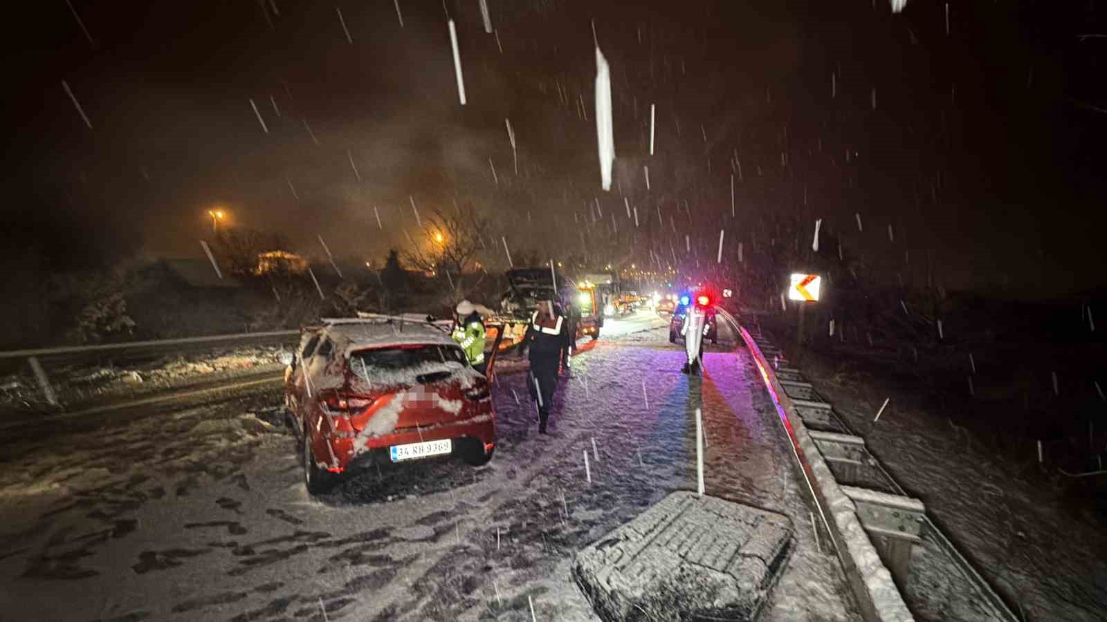 duzcede kafa kafaya carpisan araclar hurdaya dondu 7 yarali 6 2RzqVEVg