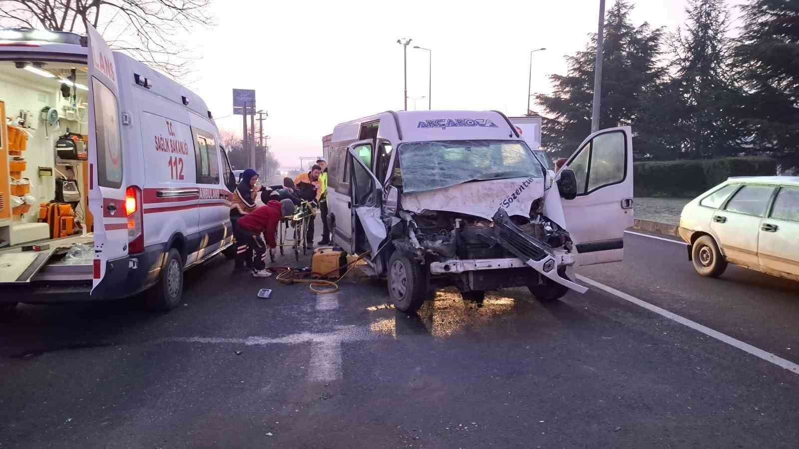 duzcede kazalarda 2 kisi oldu 135 kisi yaralandi 0 8n25pZAr
