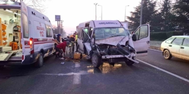 duzcede-kazalarda-2-kisi-oldu-135-kisi-yaralandi-5e7zX9GR.jpg