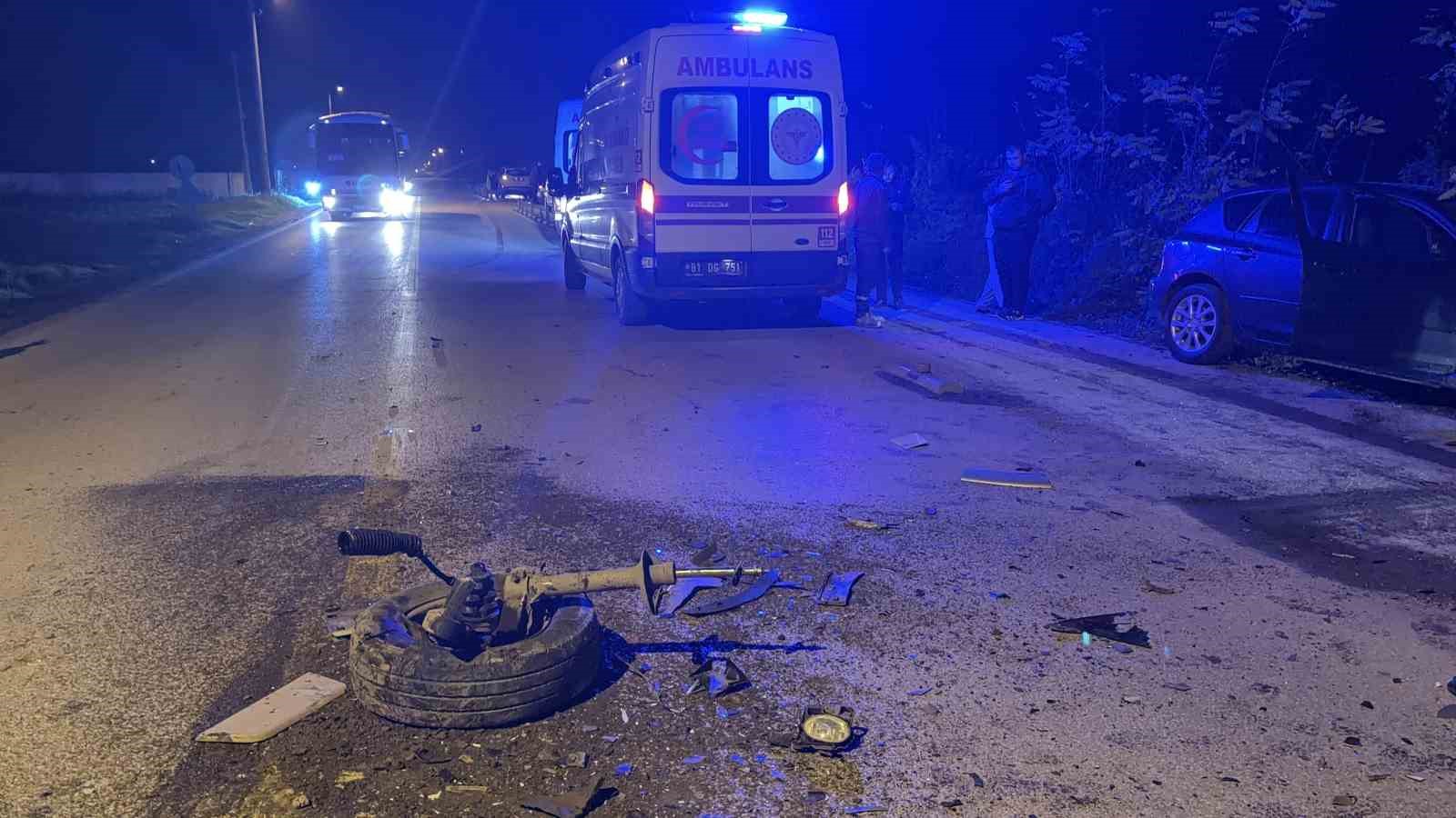 duzcede minibus ile otomobil carpisti 3 kisi yaralandi 3 ydu5keWT