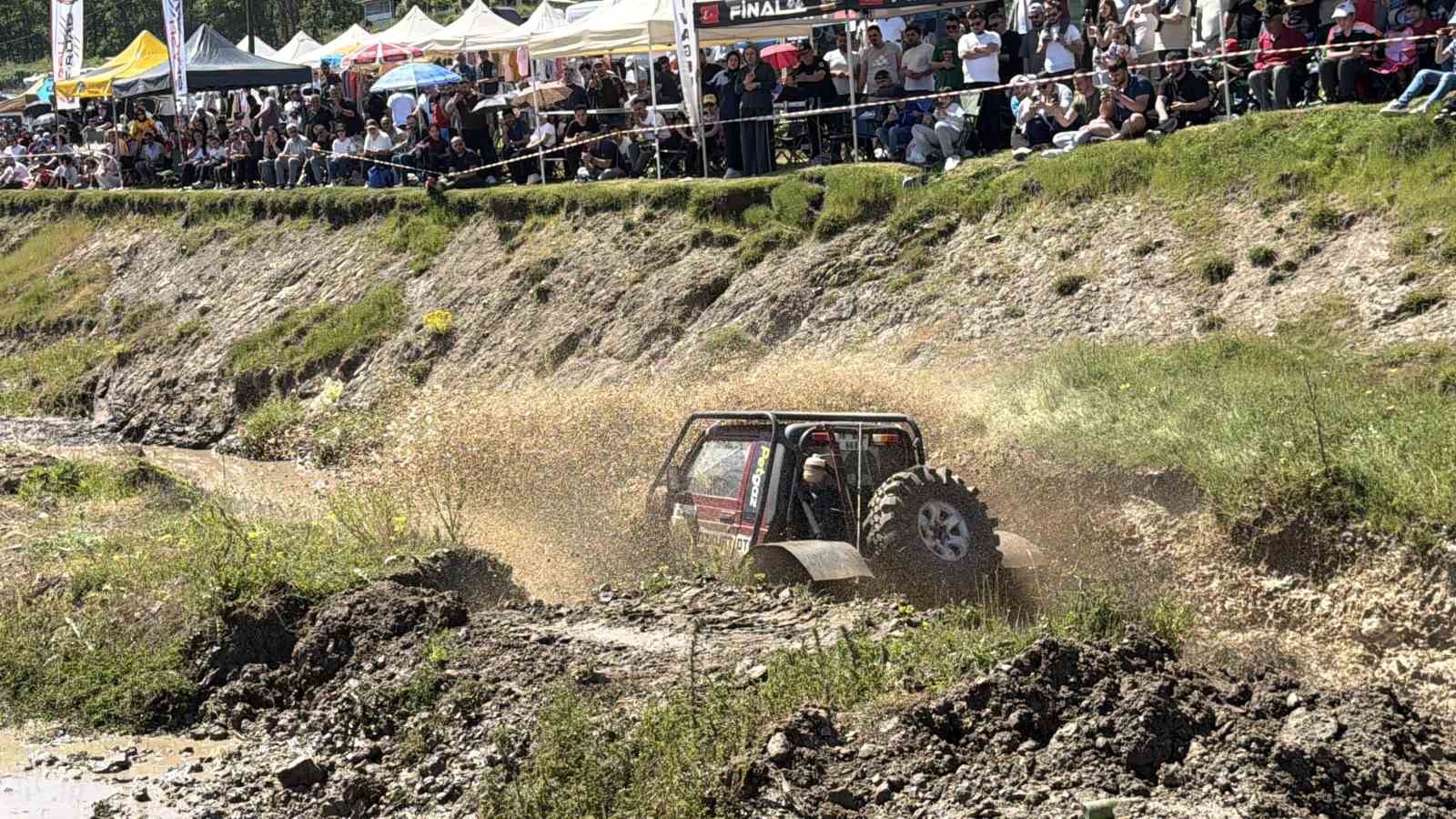 duzcede off road festivali nefes kesti 60 arac zorlu parkurda yaristi 1 kNY1E6zy