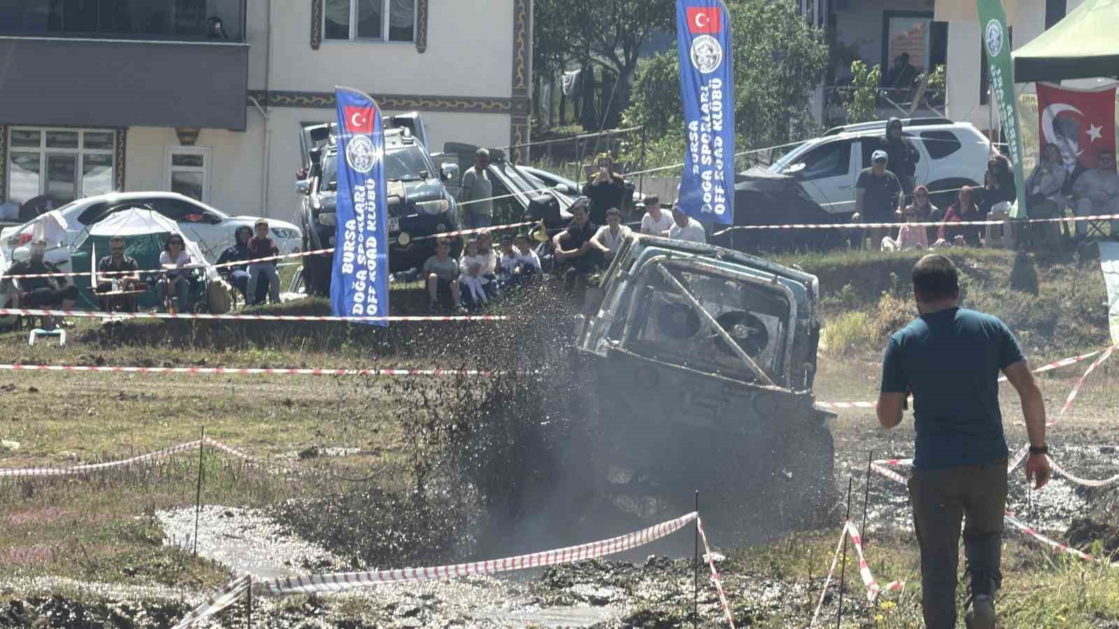 duzcede off road festivali nefes kesti 60 arac zorlu parkurda yaristi 2 7JsV8tAt