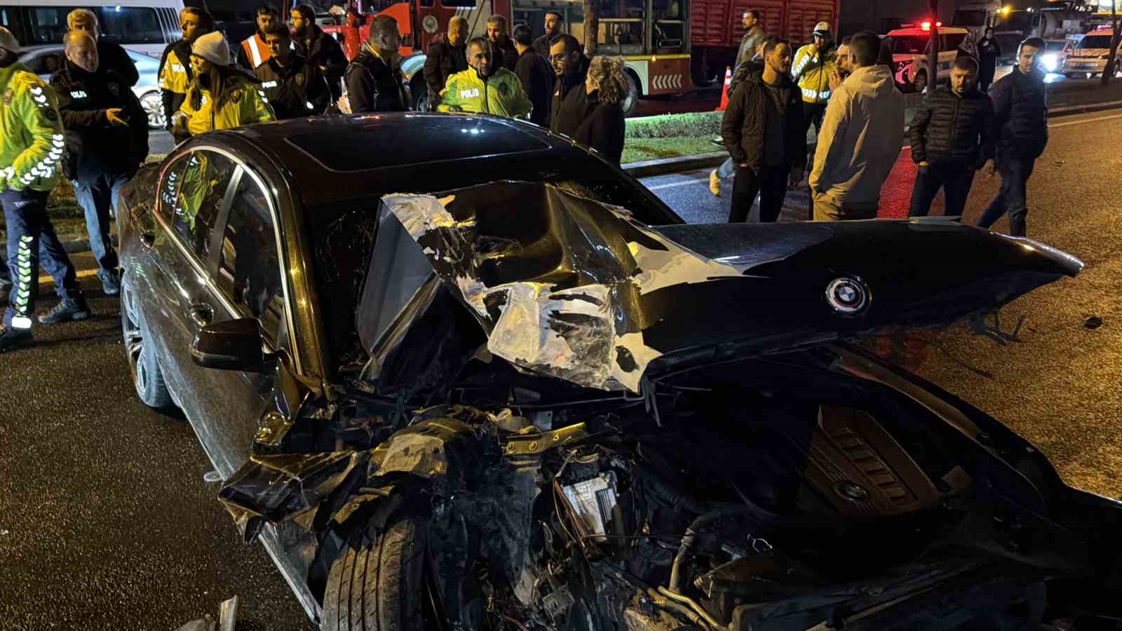 duzcede otomobil halk otobusu ile carpisti 5 yarali 3 aQDFsXql