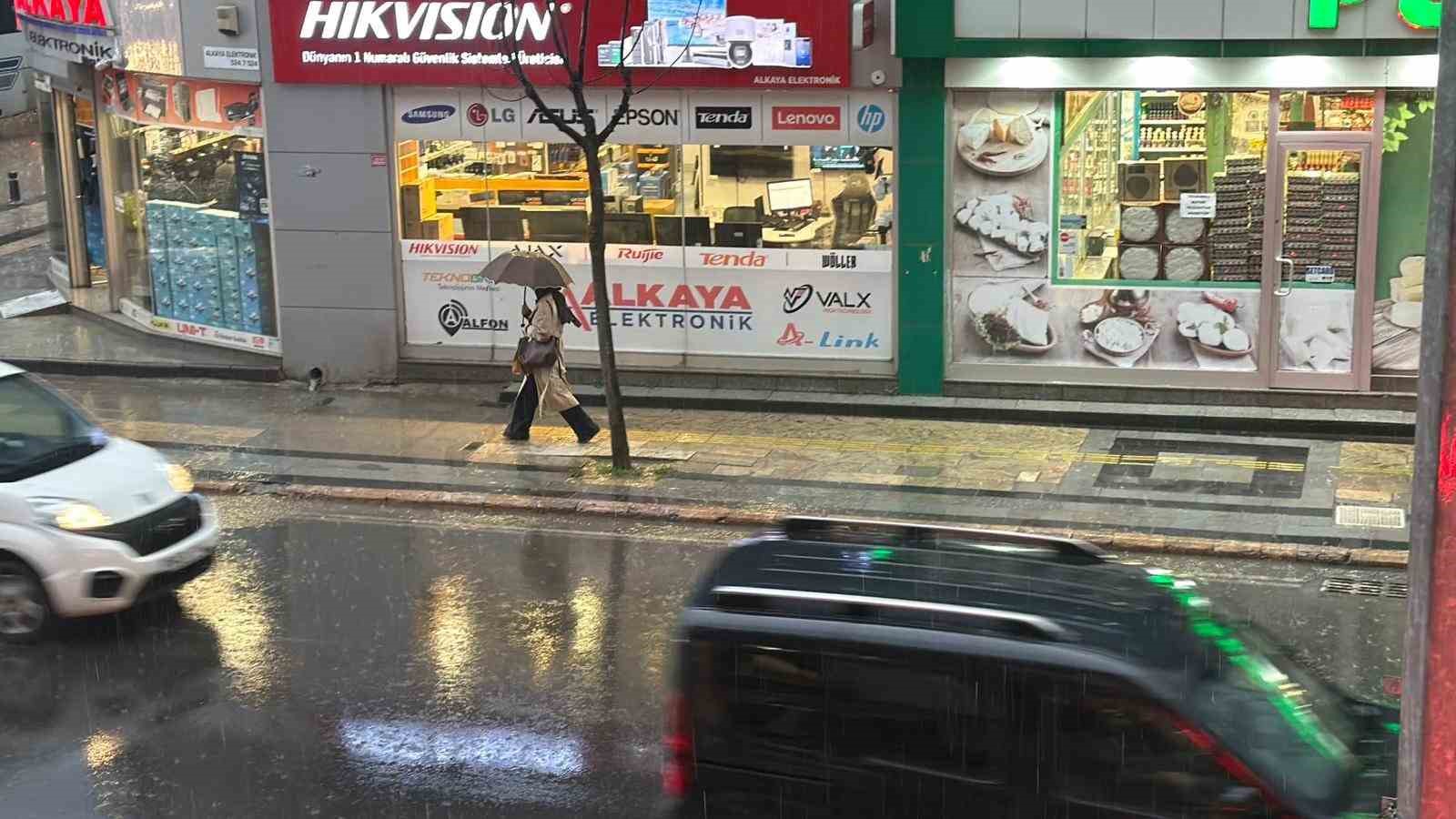 duzcede saganak yagis vatandaslari hazirliksiz yakaladi 2 QEZp6ZHI