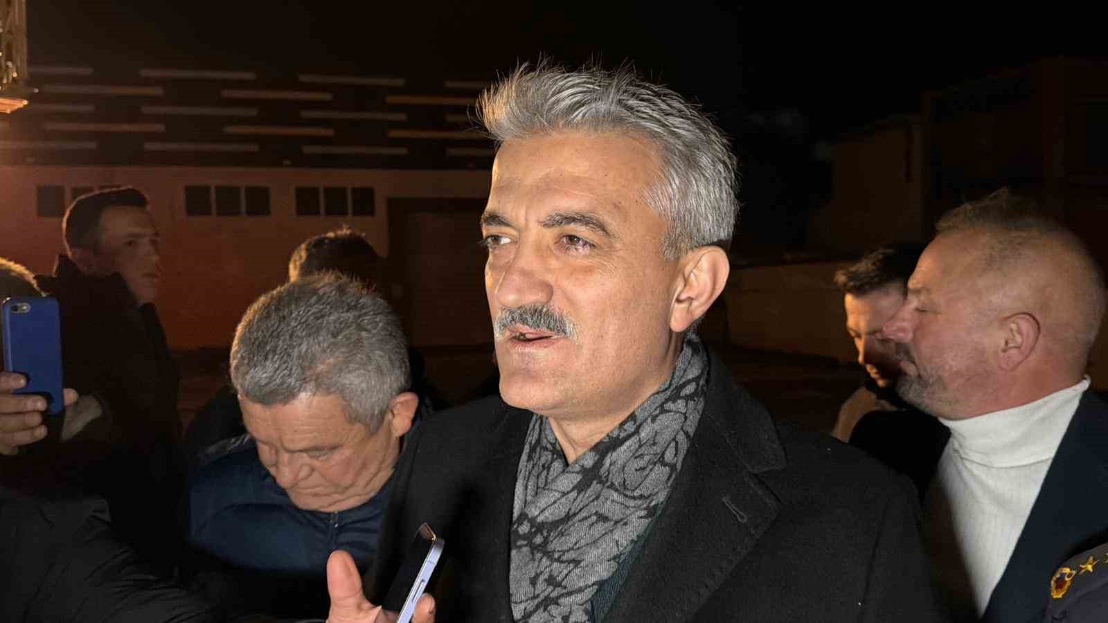 duzcede strafor fabrikasindaki yangini sondurme calismalari suruyor 2 H71f6pX5