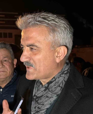 duzcede-strafor-fabrikasindaki-yangini-sondurme-calismalari-suruyor-d3xqX8lI.jpg