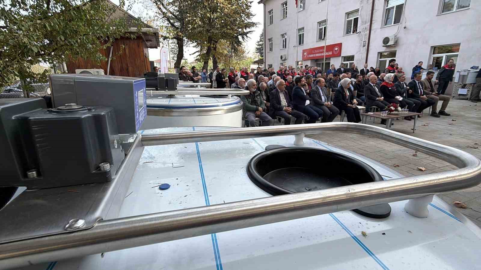 duzcede sut ureticilerine yuzde 100 hibe ile sut sogutma tanki destegi 2 hn3jURp4