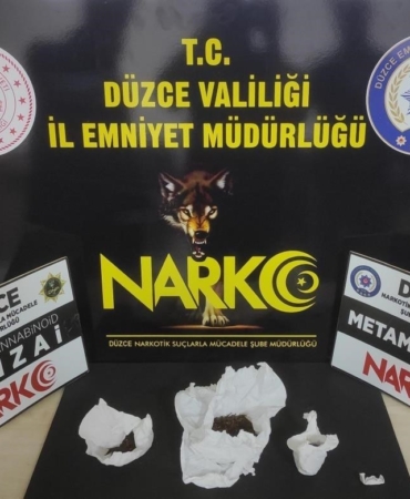 duzcede-uyusturucu-saticisi-3-kisi-tutuklandi-5kCOda3l.jpg
