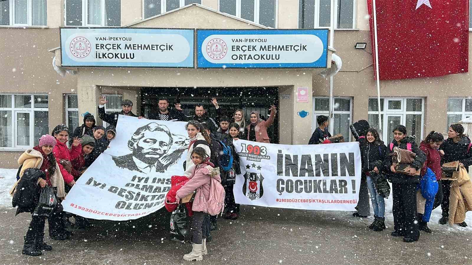 duzceden vana kardeslik eli 2 EFik1y2G