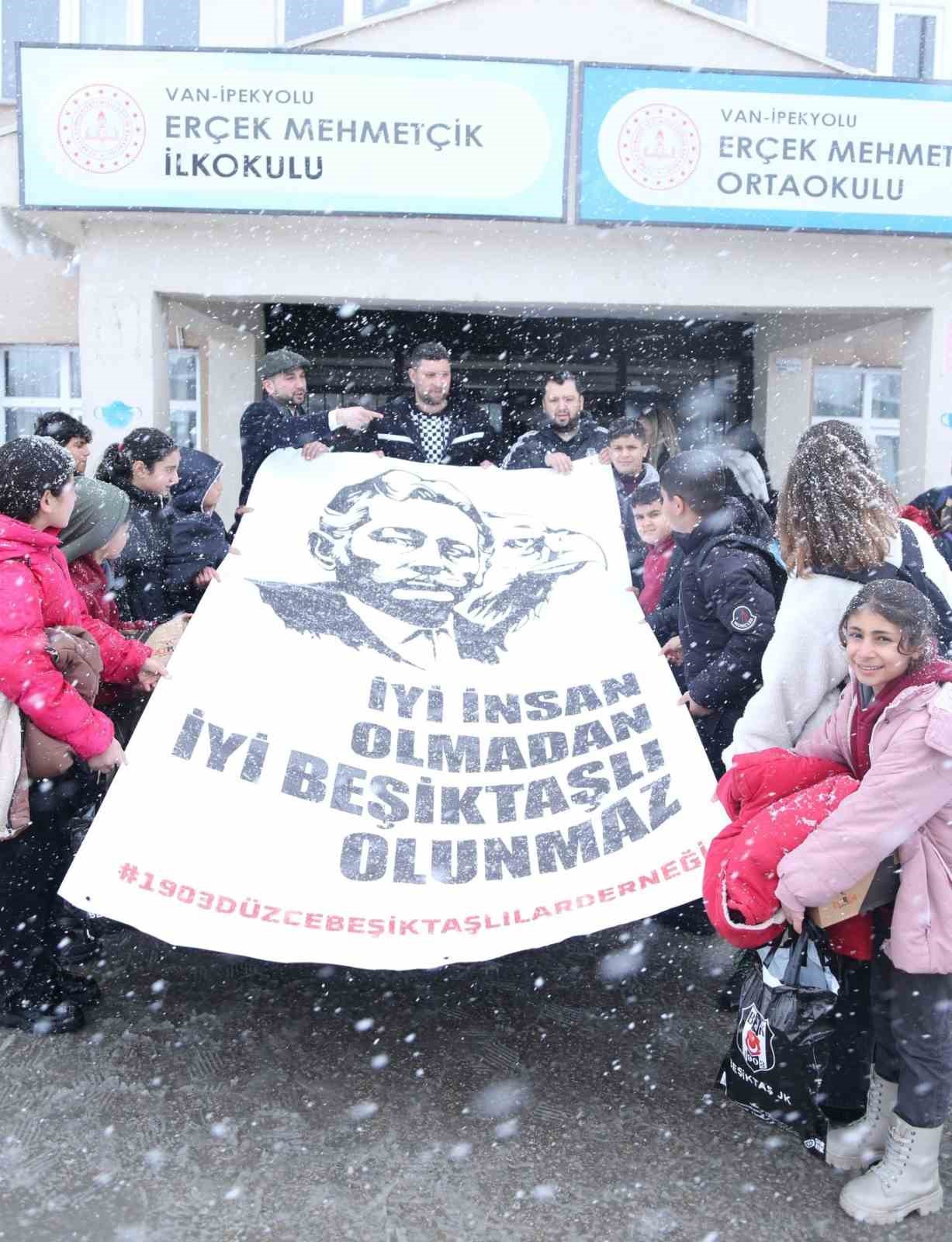 duzceden vana kardeslik eli 3 HzEhGjUN