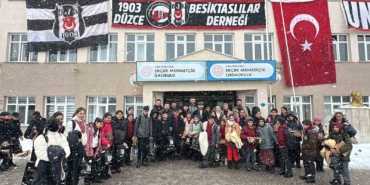 duzceden-vana-kardeslik-eli-hG69EQU7.jpg